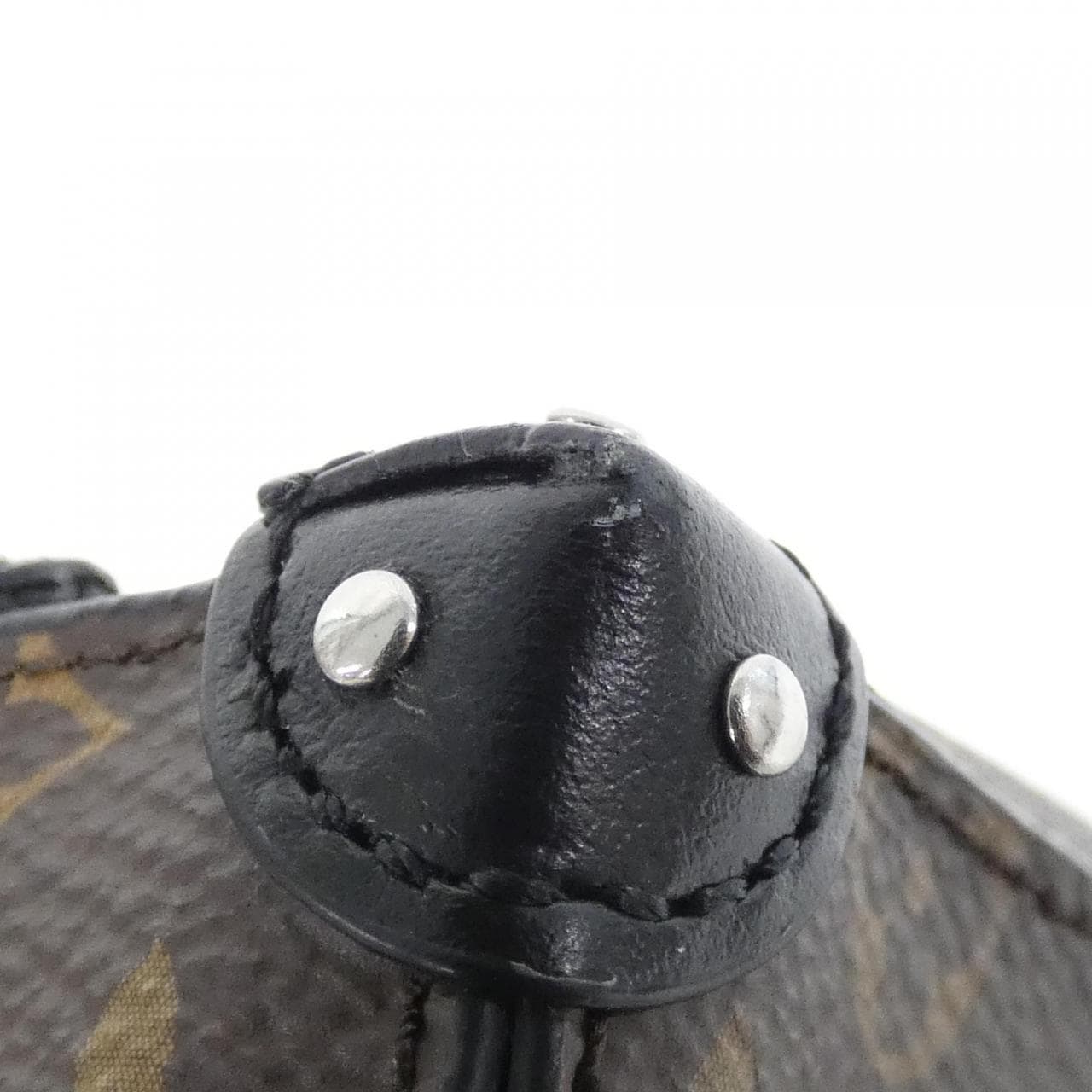 ルイヴィトン モノグラム マカサー ソフト トランク ポーチ M00753 キーリング