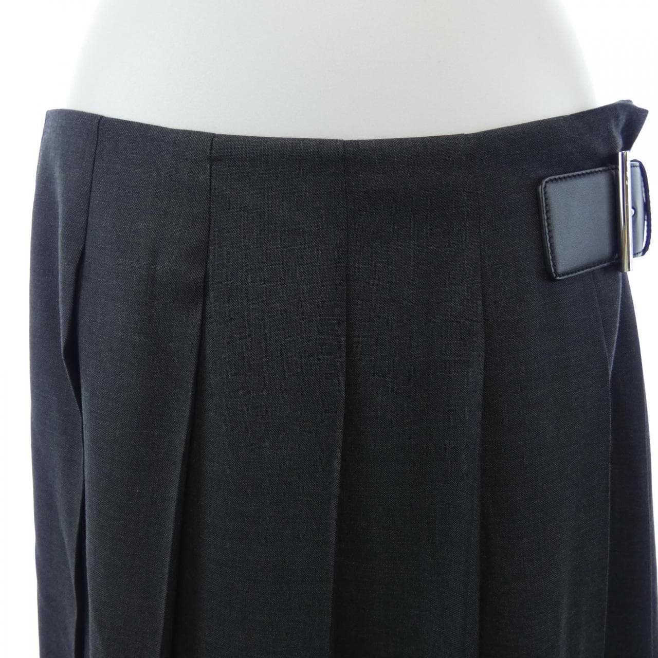 プラダ PRADA トライアングルロゴ P122UE S221 11BA スカート