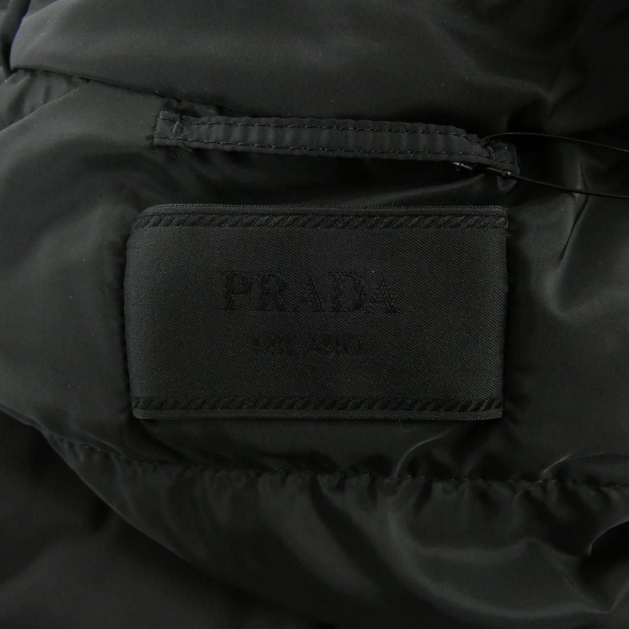 プラダ PRADA トライアングルロゴ SGH069 R232 106O ダウンベスト