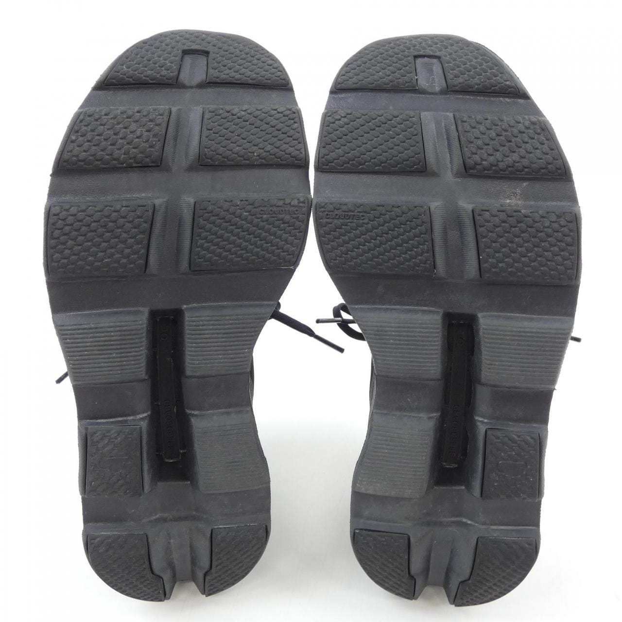 オン On CLOUDMONSTER VOID シューズ