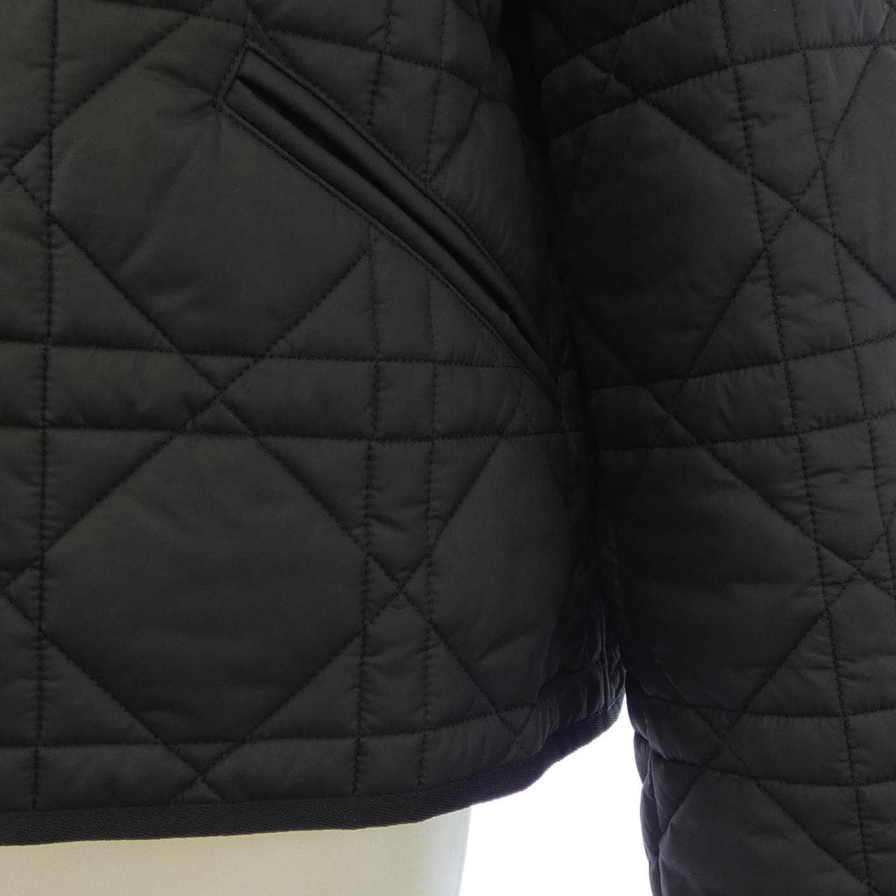 クリスチャンディオール CHRISTIAN DIOR マクロカナージュ キルティング 447C77B2827 ブルゾン