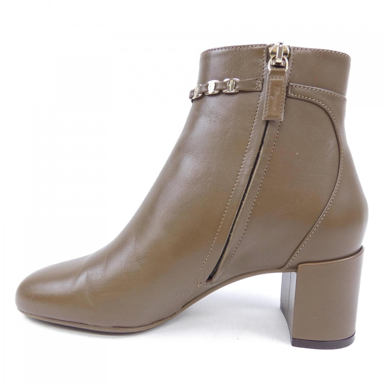 サルヴァトーレフェラガモ SALVATORE FERRAGAMO ブーツ