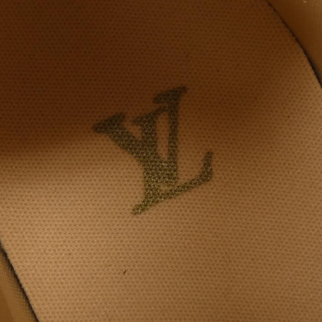 ルイヴィトン LOUIS VUITTON PHARRELL TYLER THE CREATOR LVウエイブズライン スニーカー