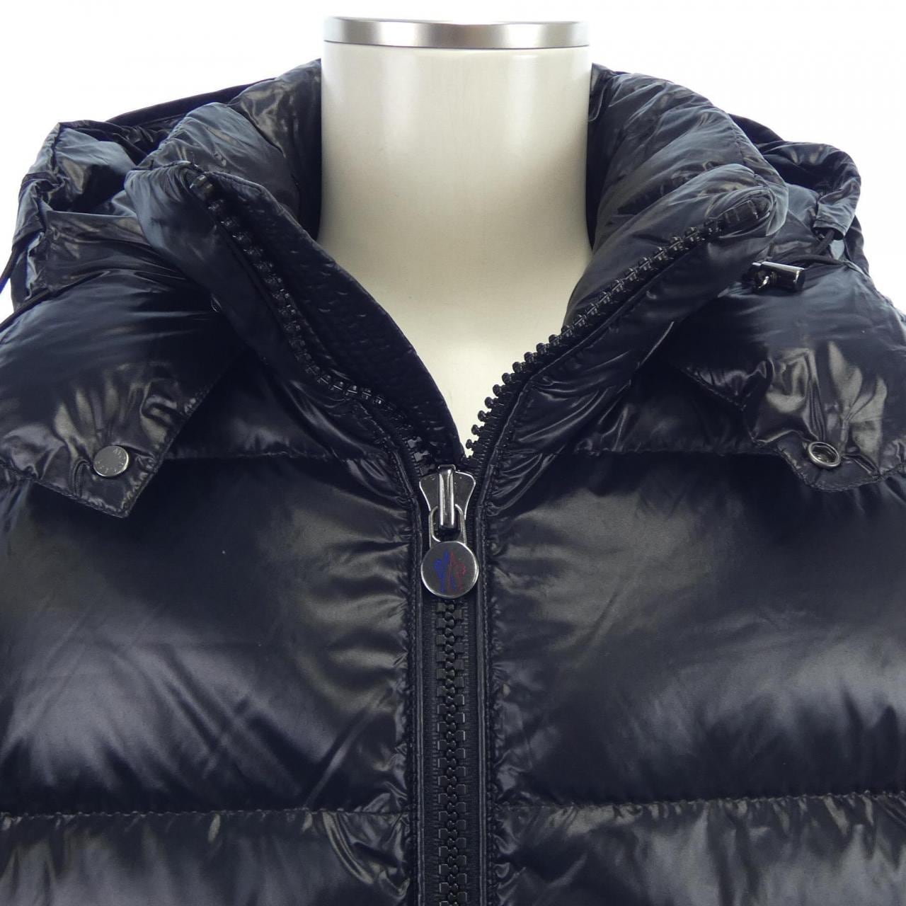 モンクレール MONCLER ダウンジャケット