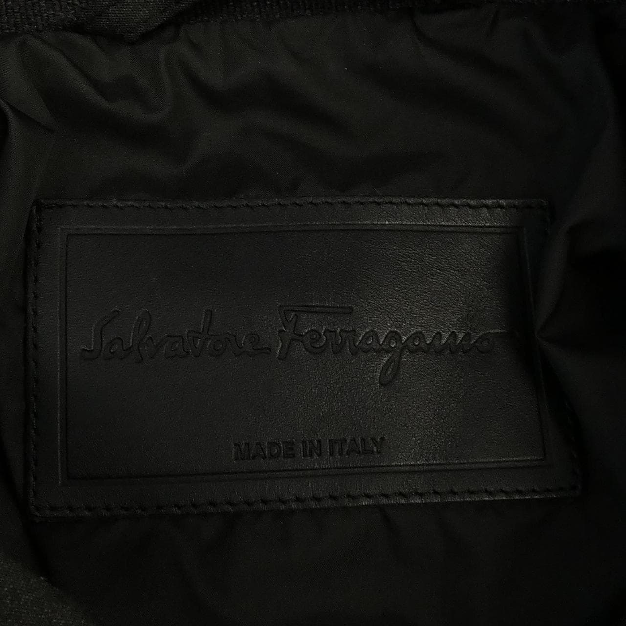 サルヴァトーレフェラガモ SALVATORE FERRAGAMO ダウンコート