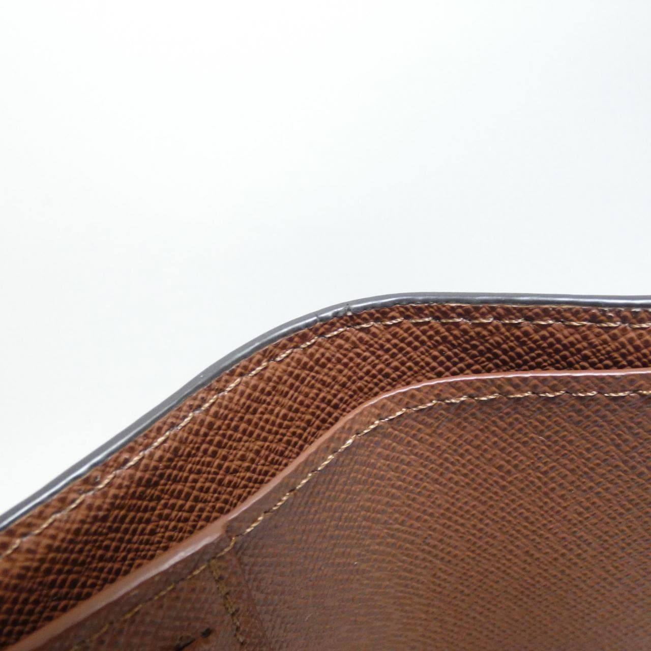 ルイヴィトン モノグラム ポルトフォイユ ヴィクトリーヌ M62472 財布