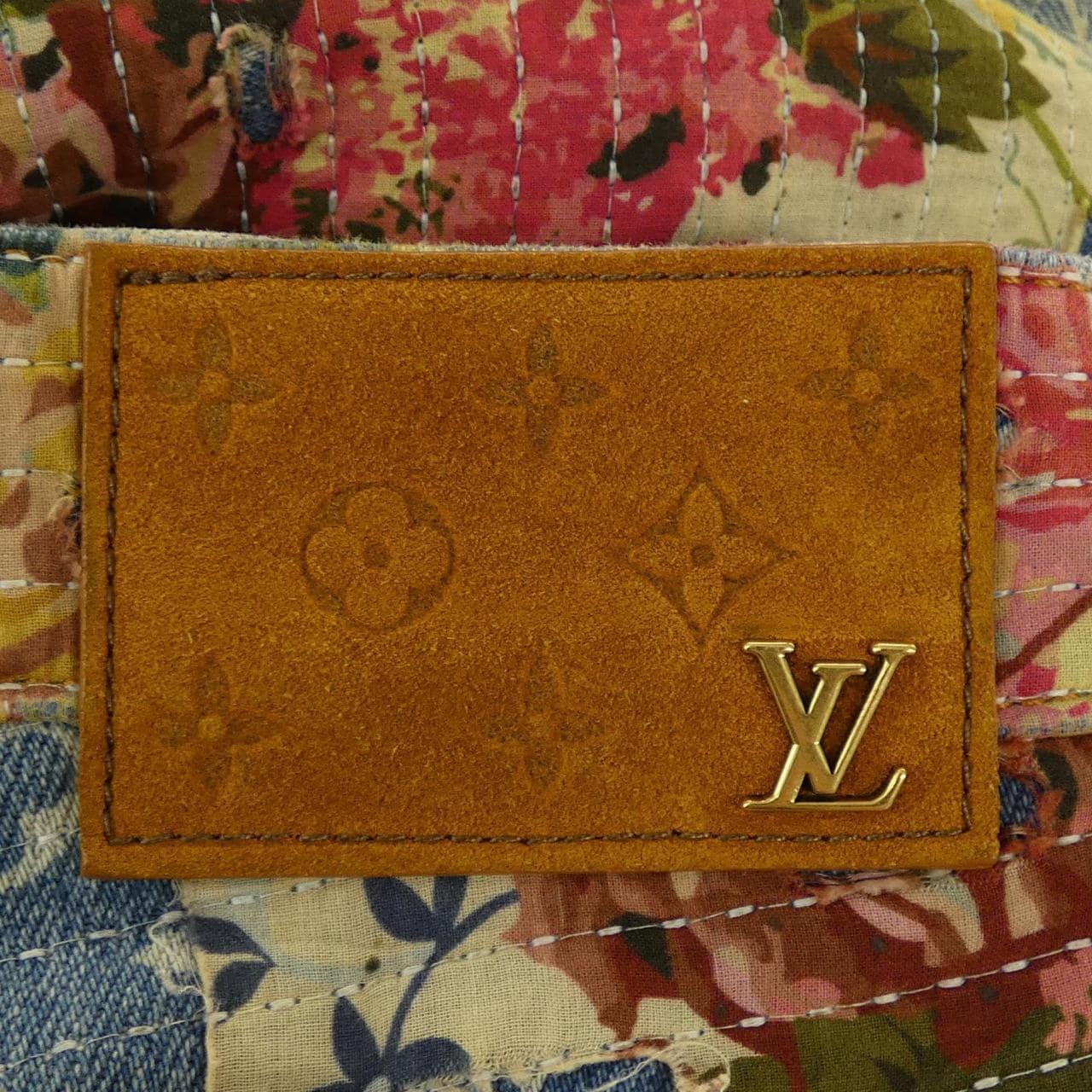 ルイヴィトン LOUIS VUITTON デストロイドカーペンターベルボトムデニム HND90WJF0 ジーンズ