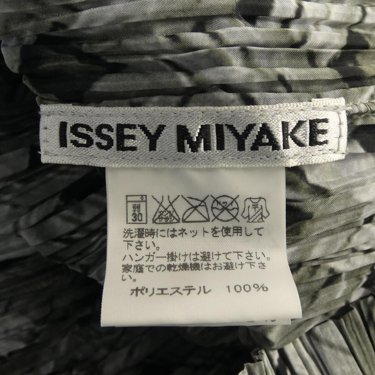 イッセイミヤケ ISSEY MIYAKE IM11FJ283 シャツ