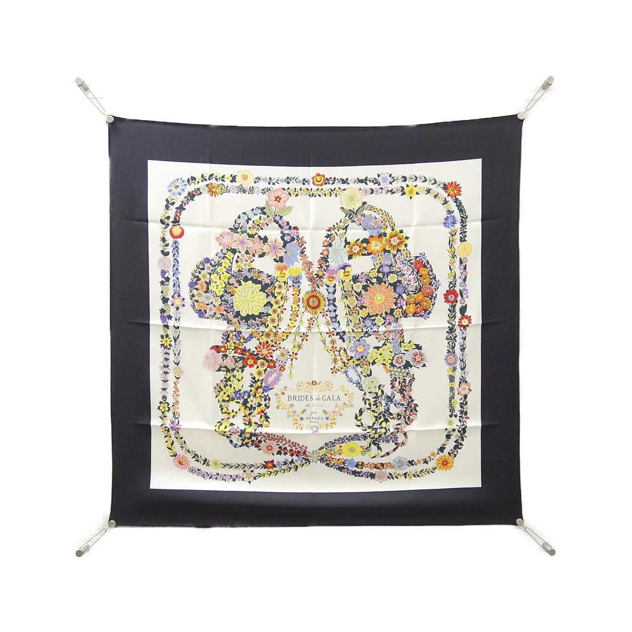 エルメス BRIDE DE GALA EN FLEURS カレ 004192S スカーフ