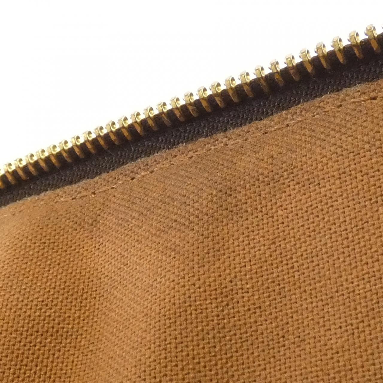 ルイヴィトン モノグラム トータリー MM M56689 バッグ