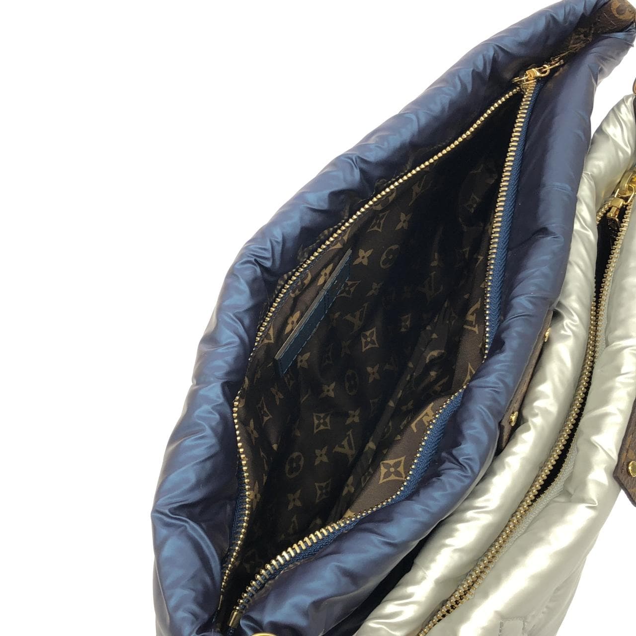 ルイヴィトン モノグラム(LVピロー) マキシ ミュルティ ポシェット アクセソワール M21057 ショルダーバッグ