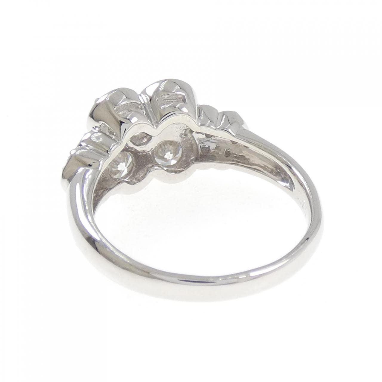 PT900 フラワー ダイヤモンド リング 1.55CT