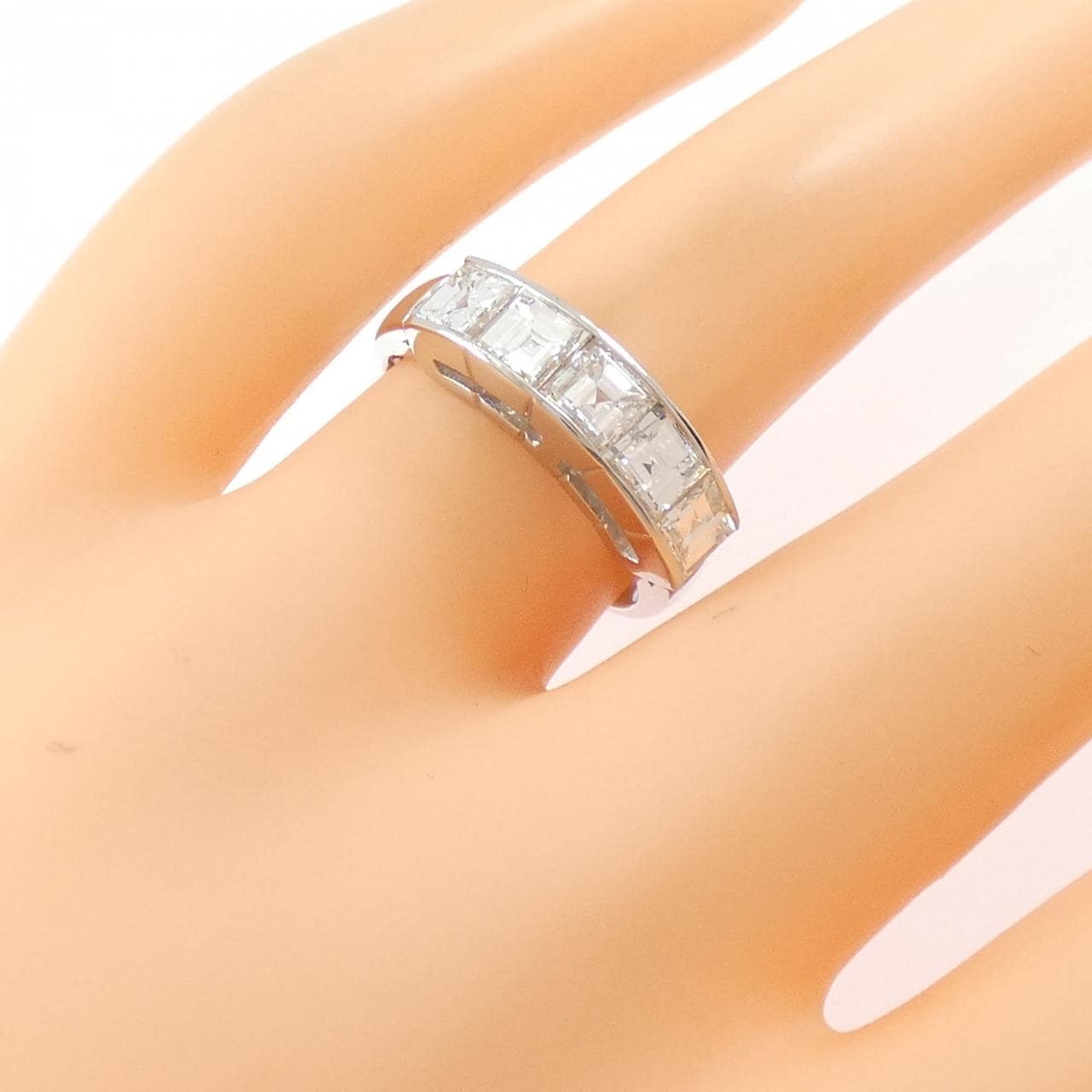 PM900 ダイヤモンド リング 2.018CT G-H VS2 ファンシーカット