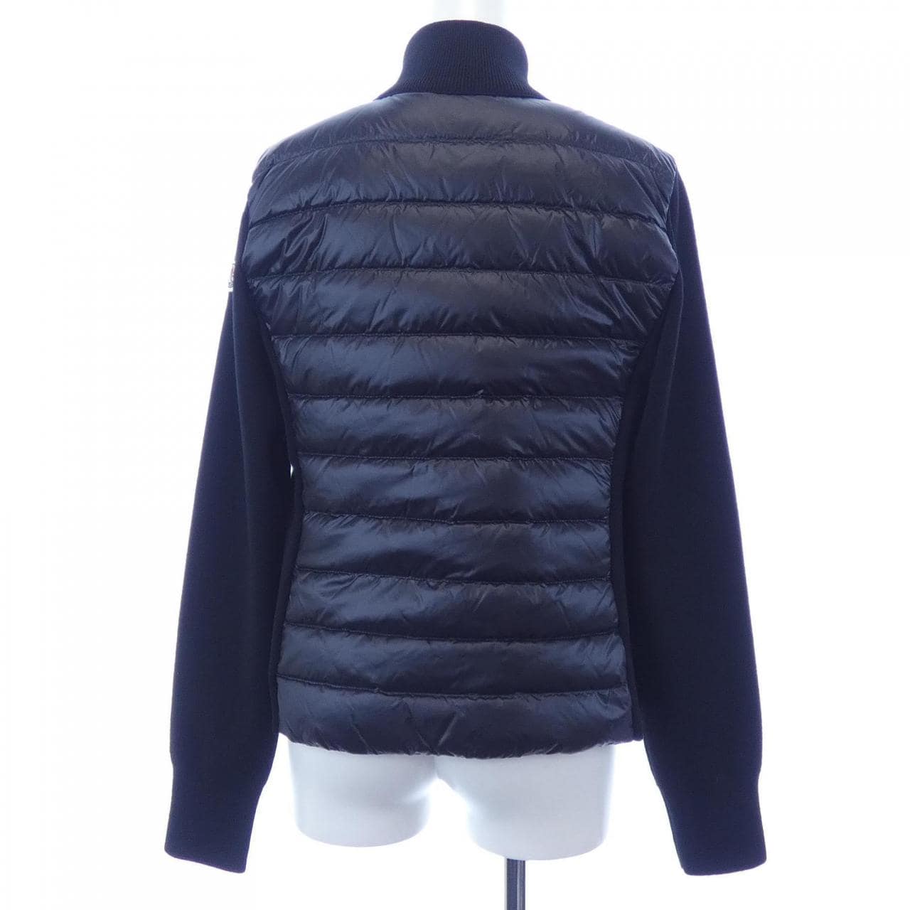 【新品】モンクレール MONCLER K20939B00023 ダウンジャケット