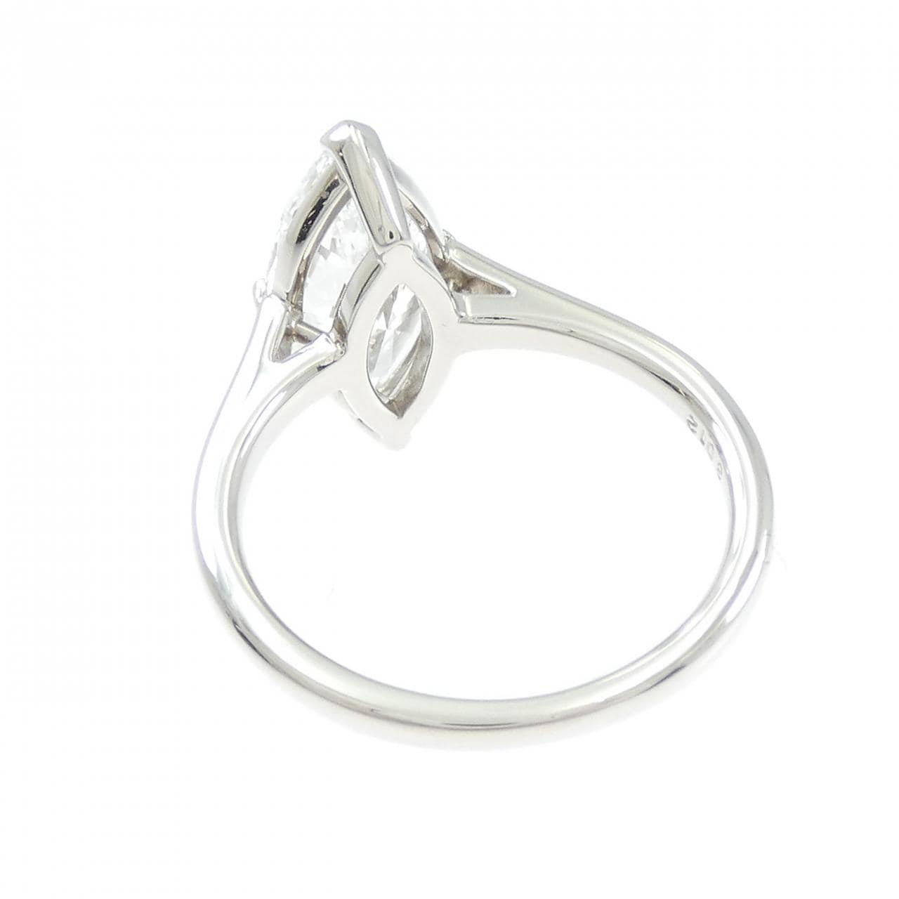 PT900 ダイヤモンド リング 3.012CT D VS1 マーキスカット