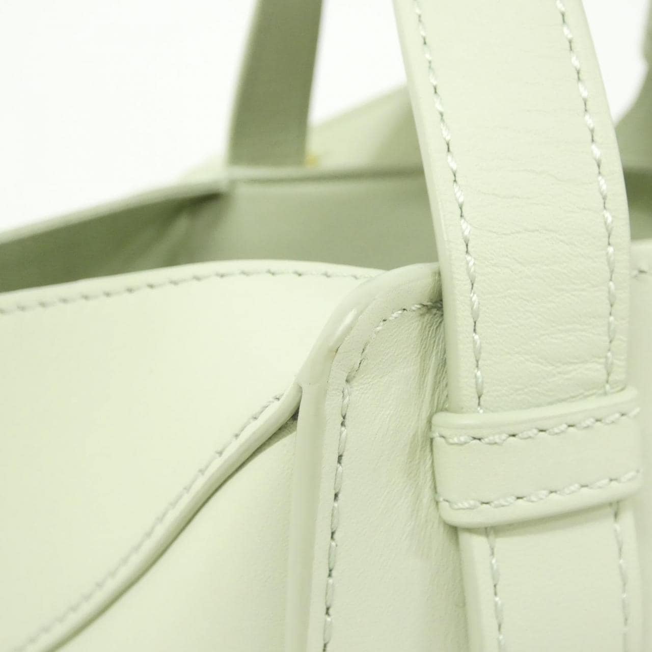 ロエベ ハンモック コンパクト A538H13X26 ショルダーバッグ