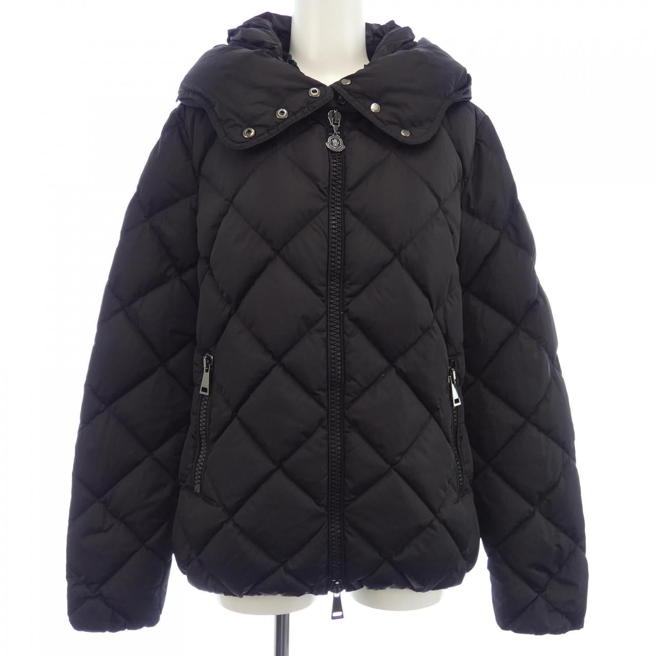 モンクレール MONCLER ダウンジャケット