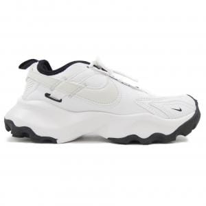 ナイキ NIKE DR7851-100 スニーカー