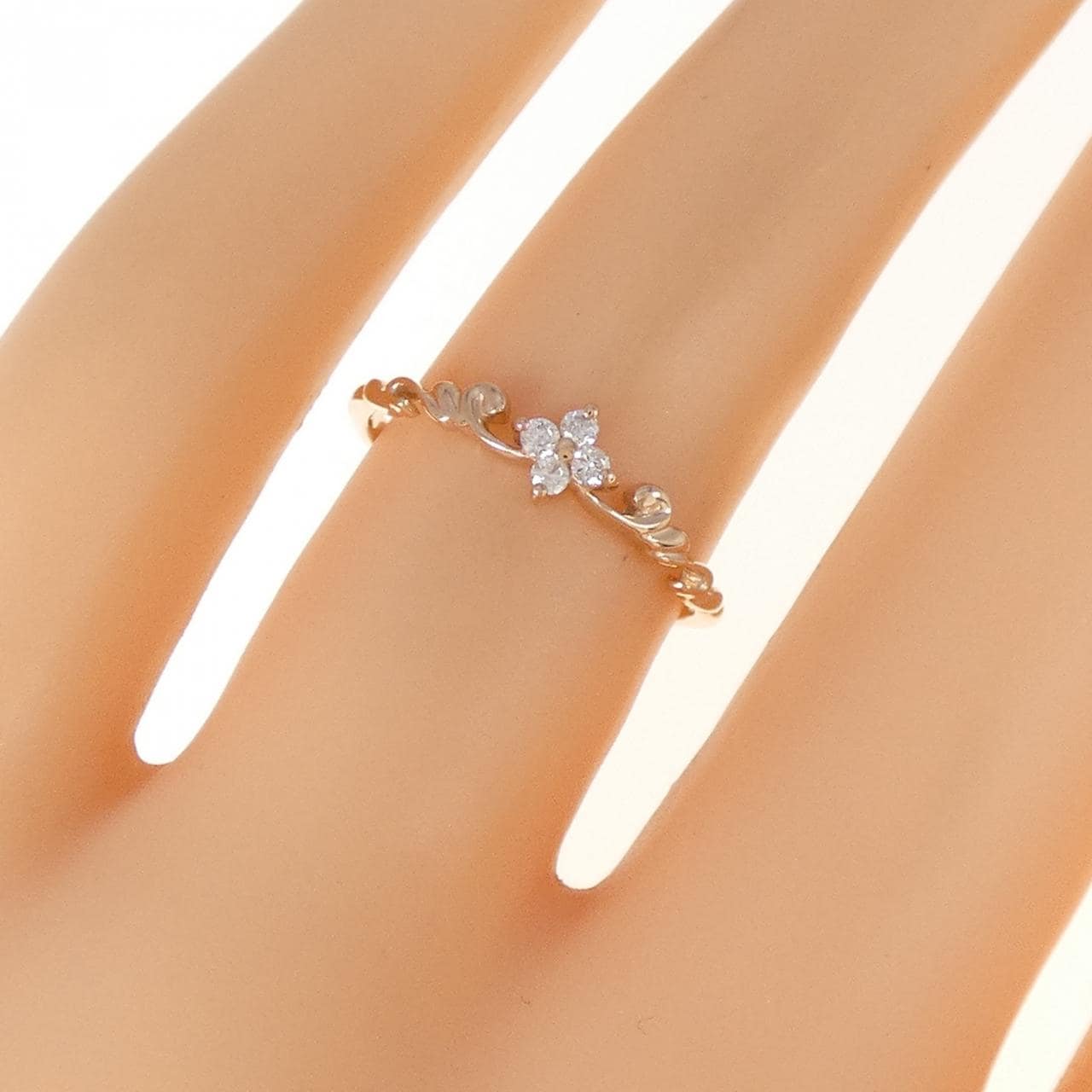 K10PG フラワー ダイヤモンド リング 0.05CT