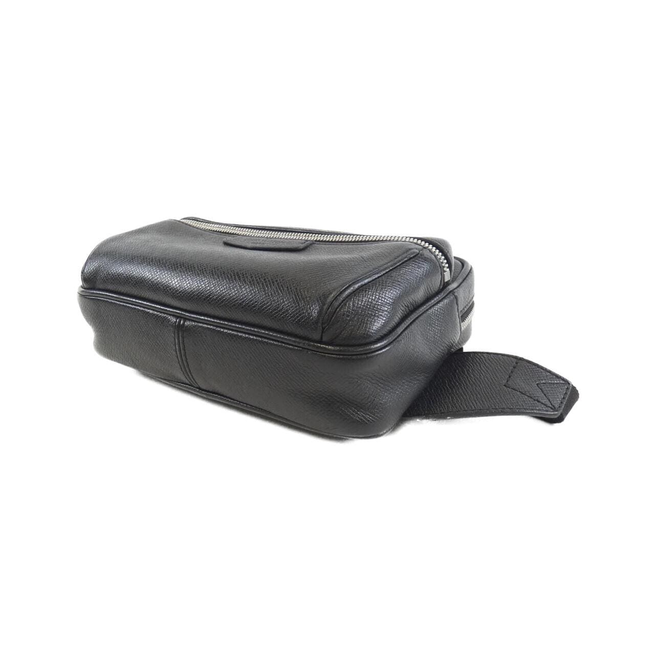 LOUIS VUITTON Taiga 腰包戶外 M33438 單肩包