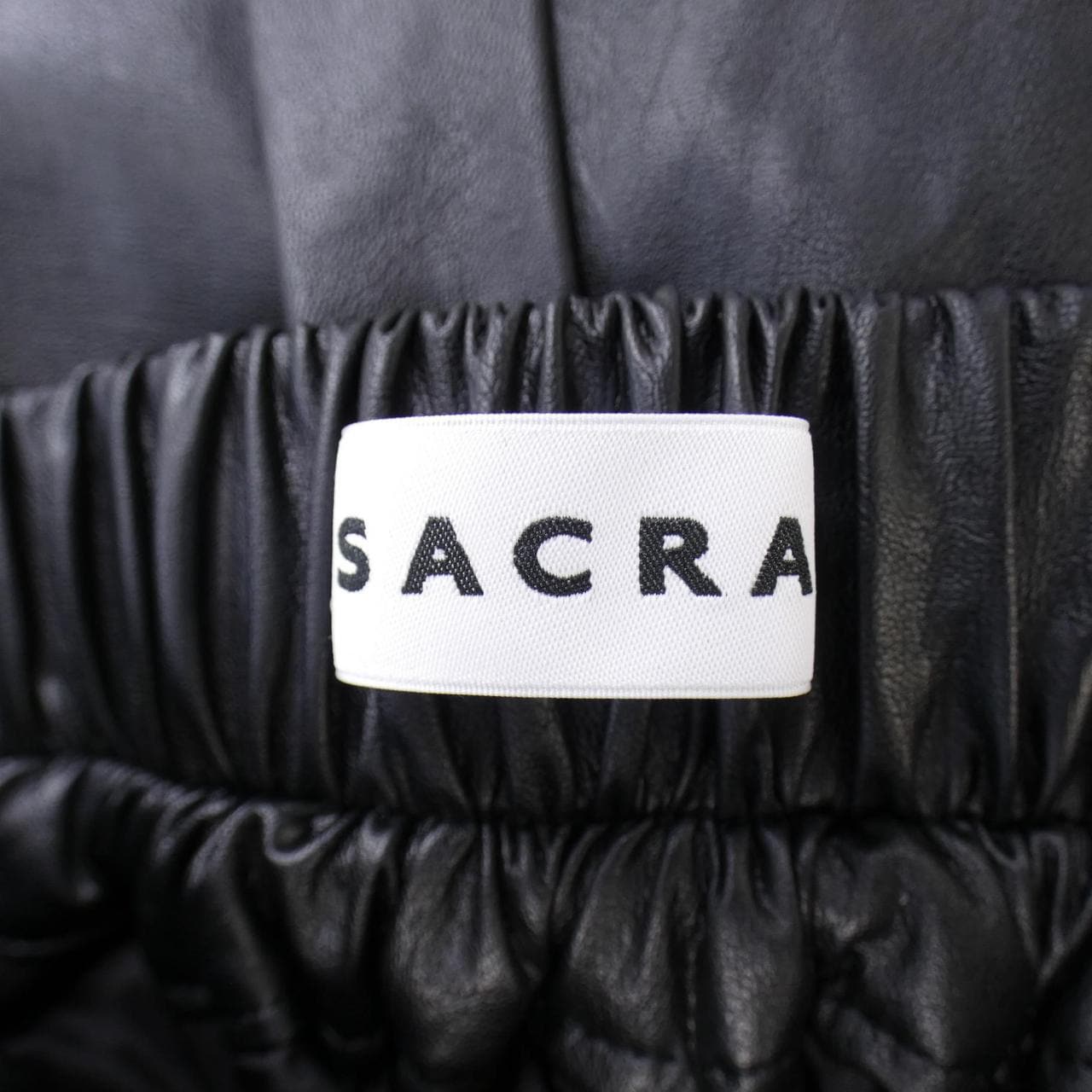 サクラ SACRA ショートパンツ