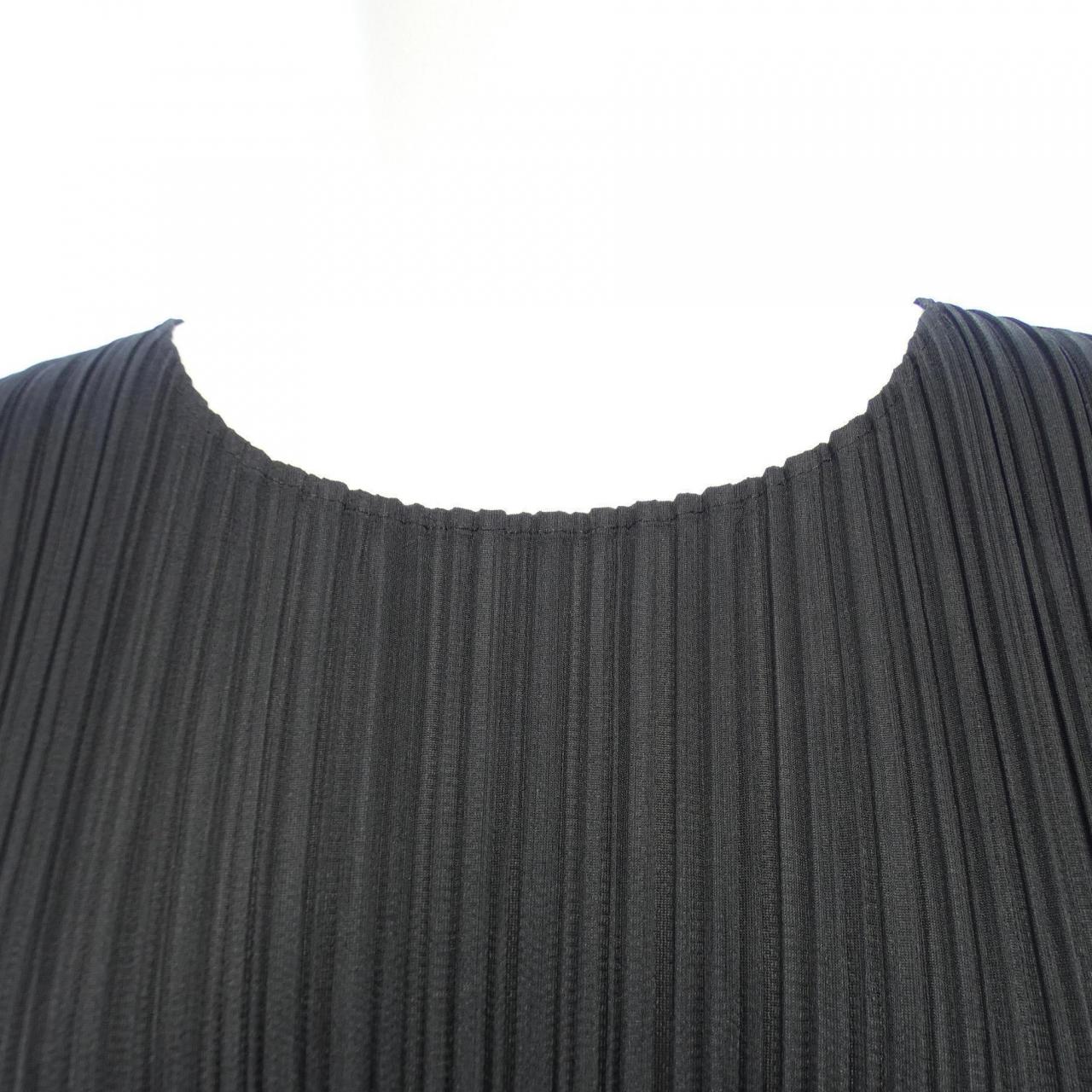 百褶PLEATS PLEASE連衣裙