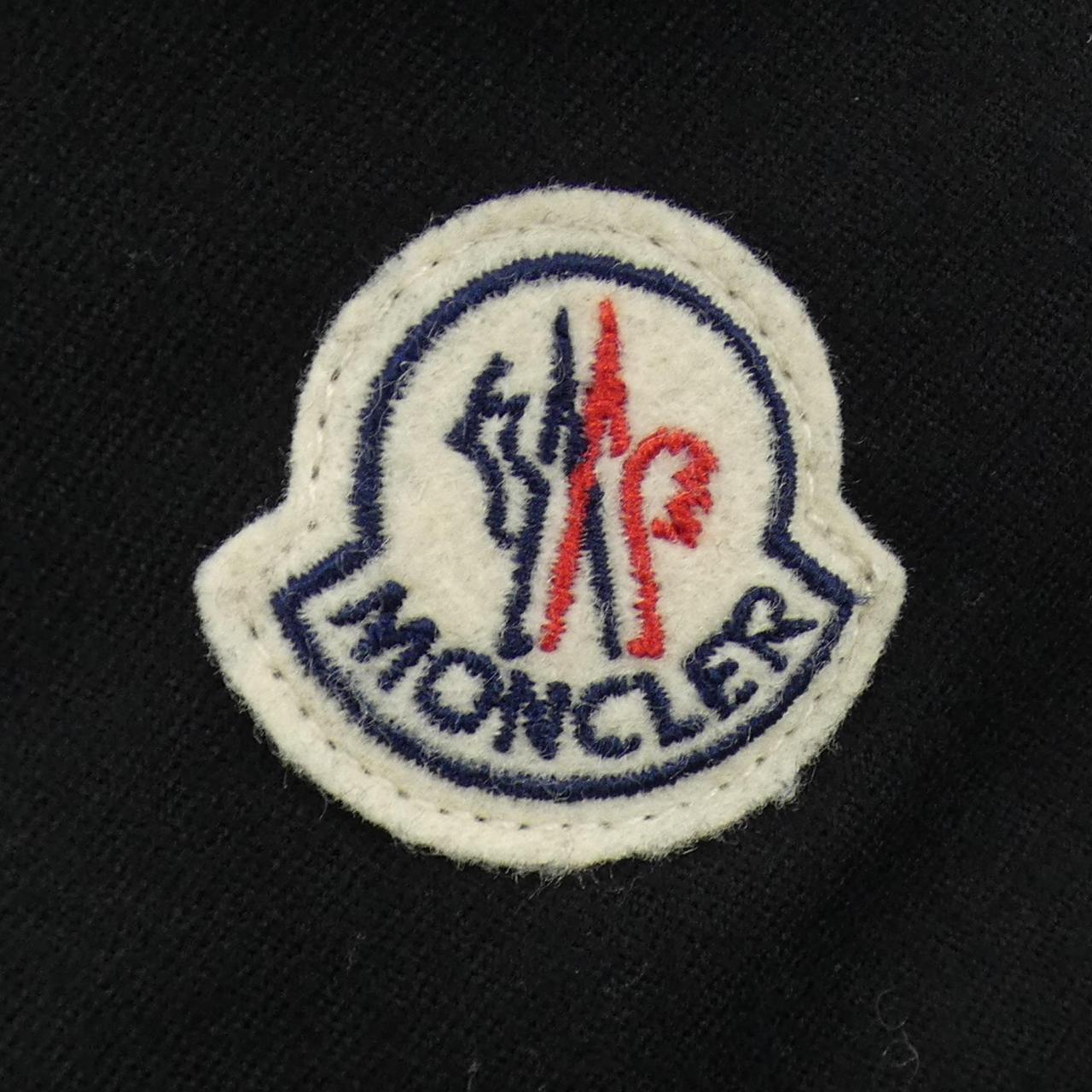 モンクレール MONCLER ダウンジャケット