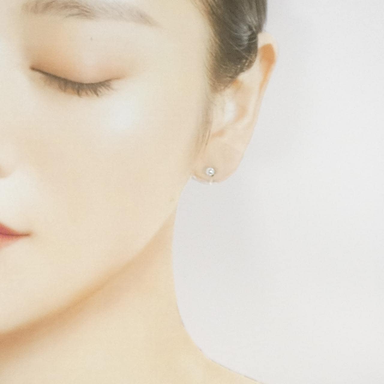 PT900 ソリティア ダイヤモンド ピアス 0.30CT