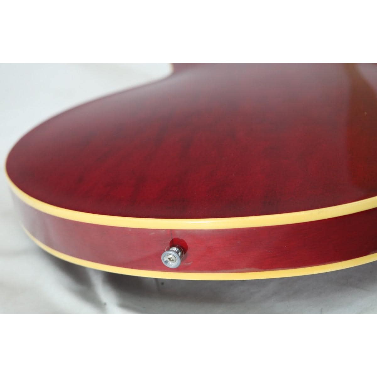 ＯＲＶＩＬＬＥ　ＢＹ　ＧＩＢＳＯＮ　　ＥＳ