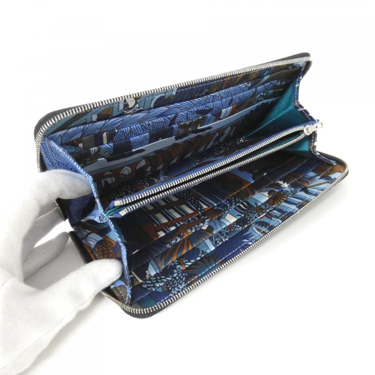 エルメス ANIMAPOLIS シルク イン クラシック 079114CK 財布