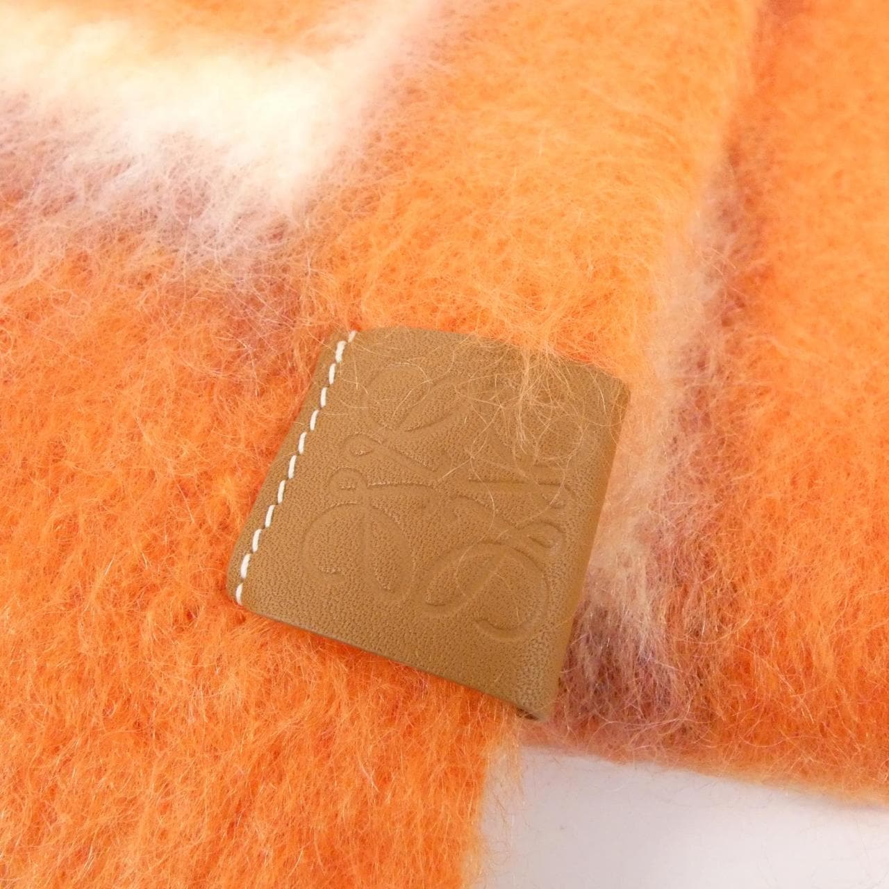 【新品】ロエベ F811257X03 マフラー