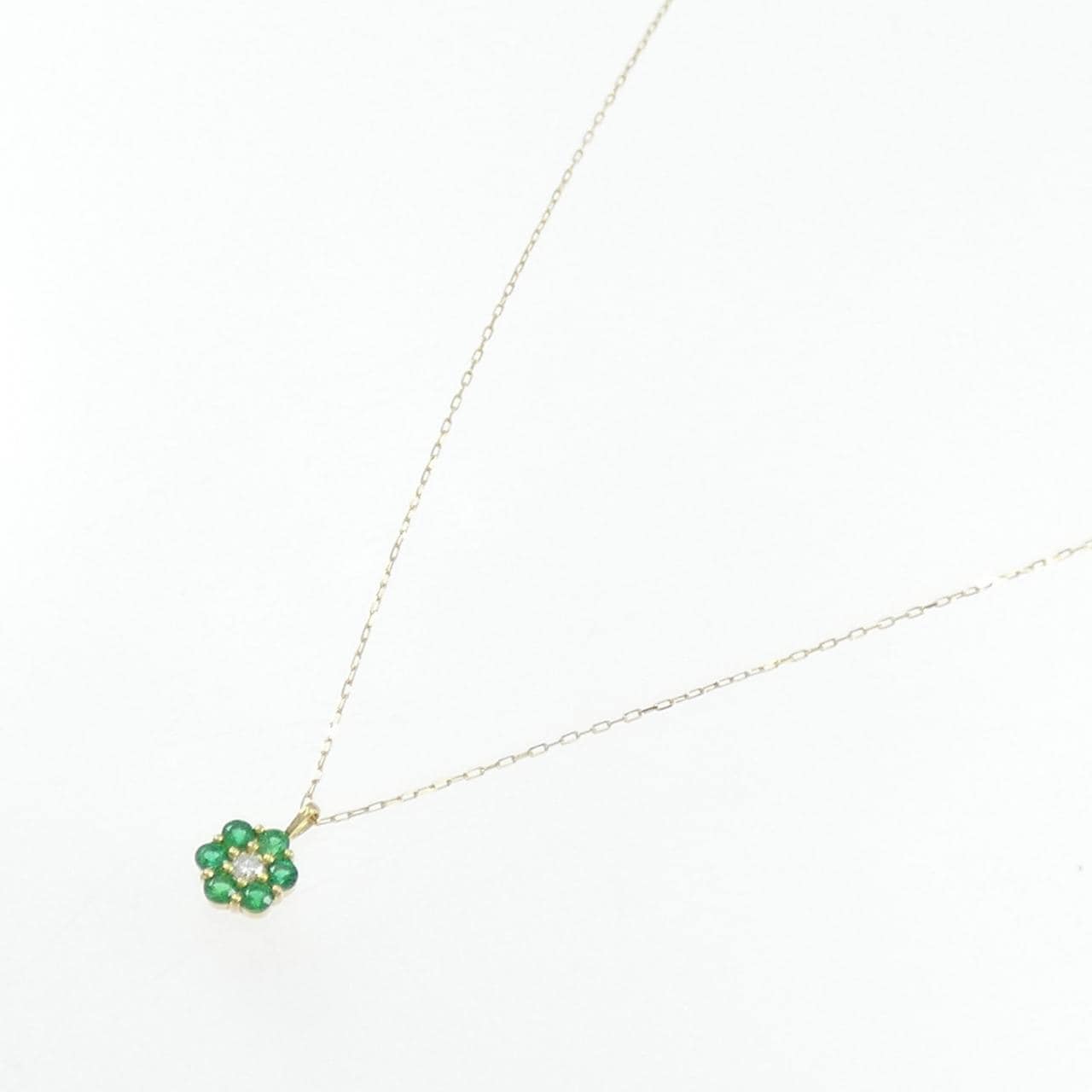 【新品】K18YG フラワー エメラルド ネックレス 0.10CT