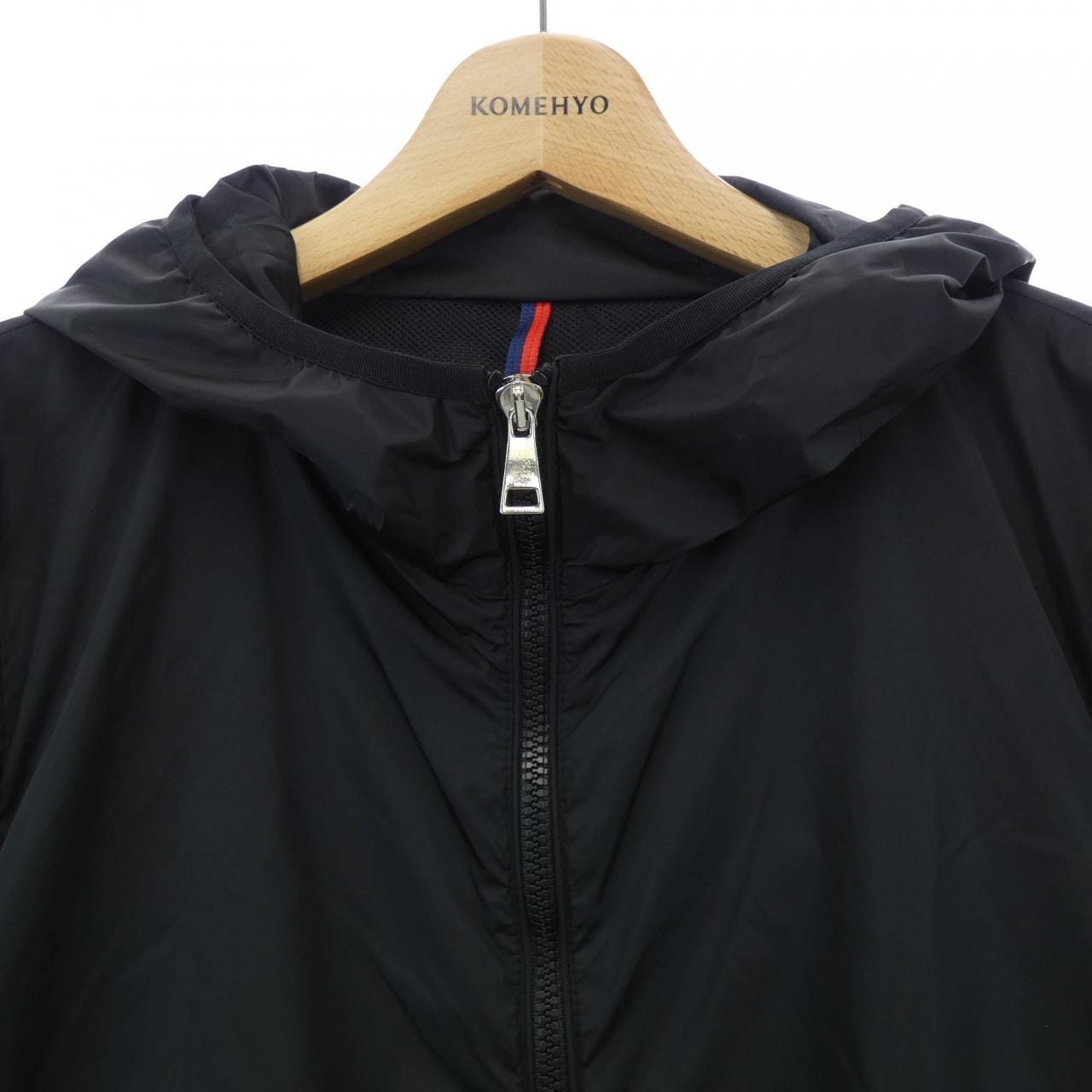 モンクレール MONCLER VIVE ブルゾン