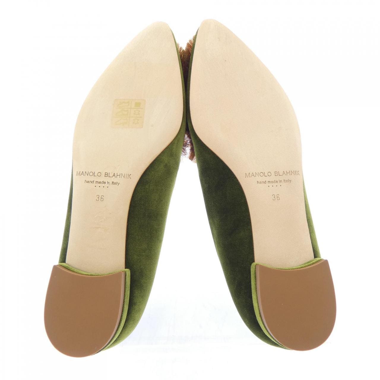 マノロブラニク MANOLO BLAHNIK AGOFRAN フラットシューズ