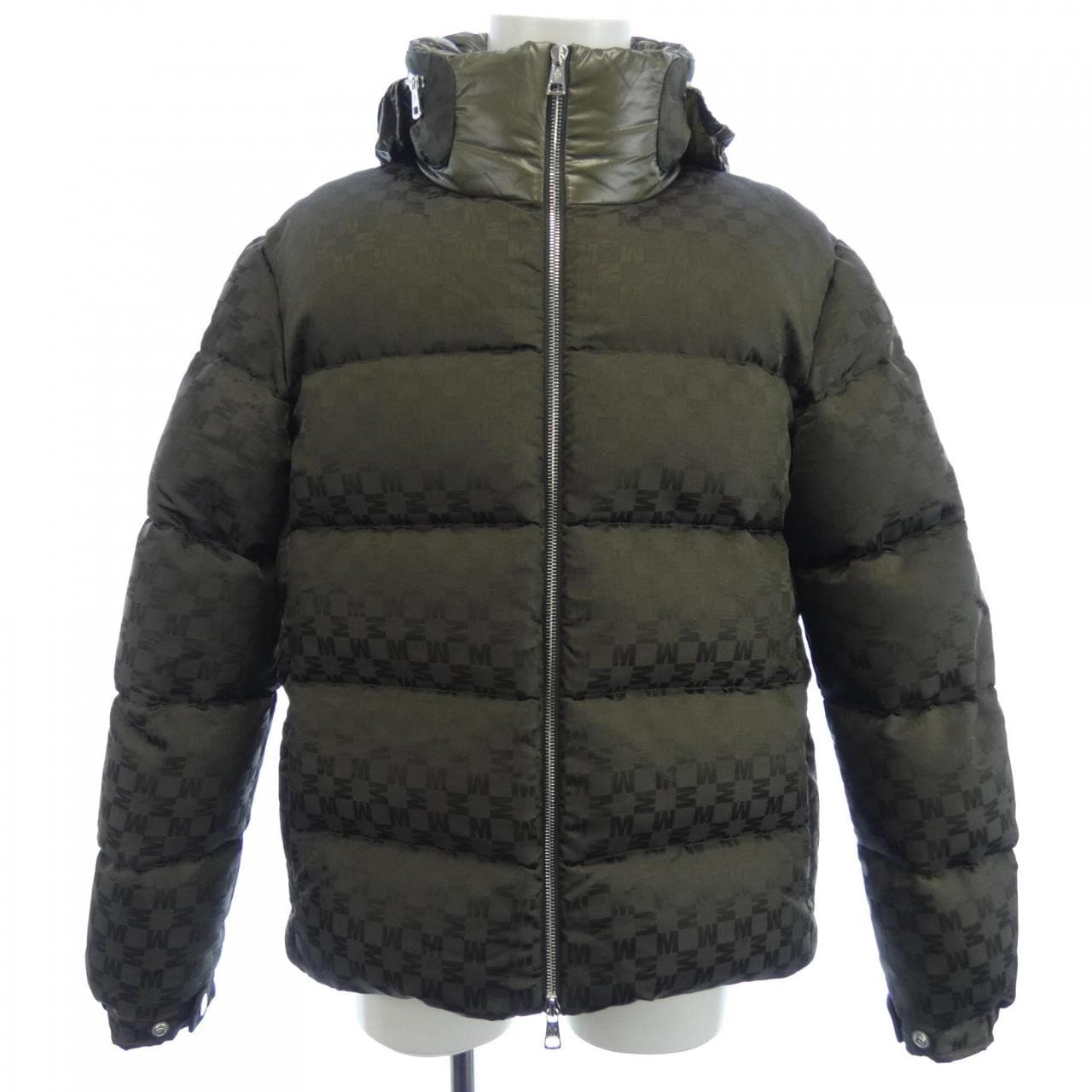 モンクレール MONCLER ダウンジャケット