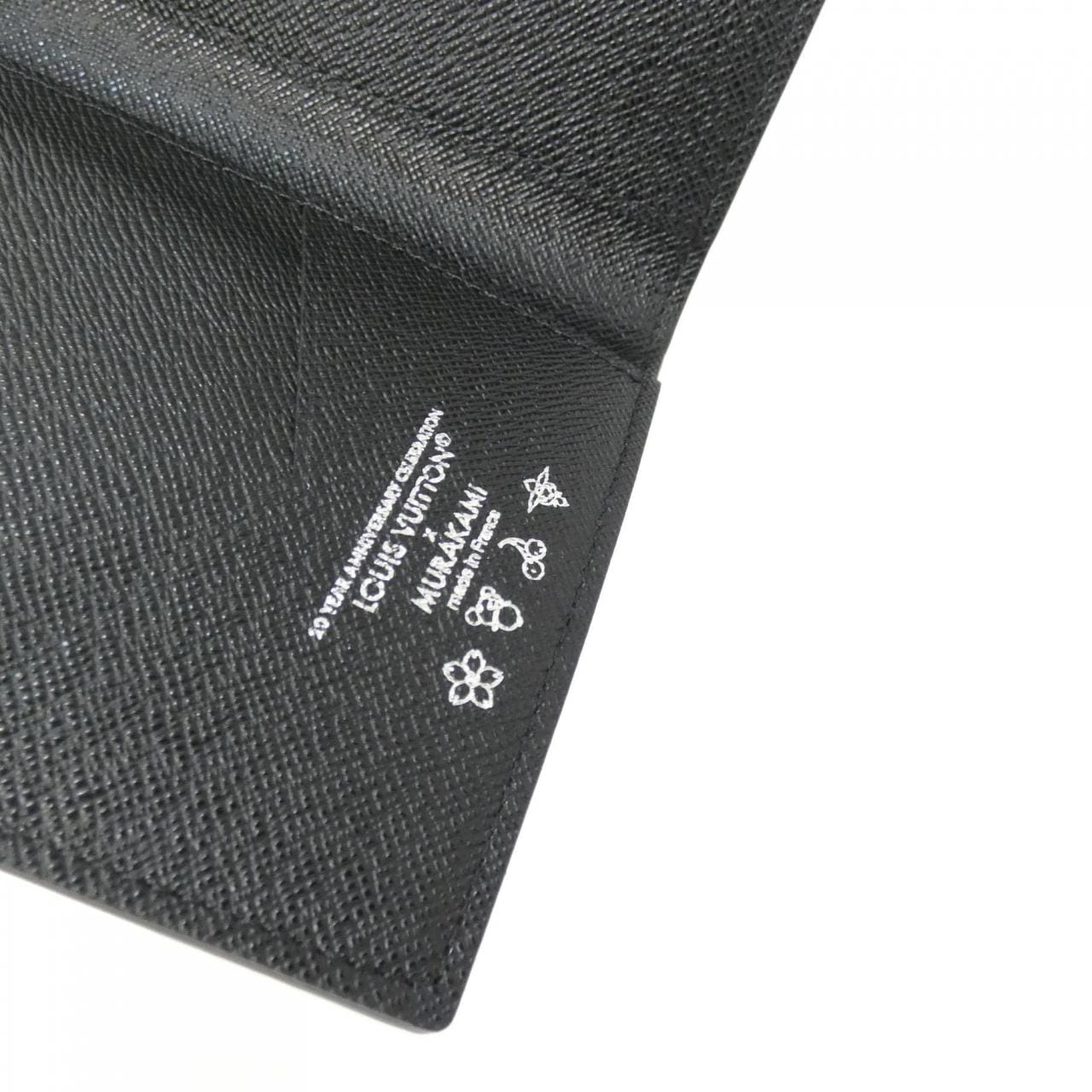 ルイヴィトン マルチカラー(LV×TM) クーヴェルテュール パスポール M13414 オーガナイザー