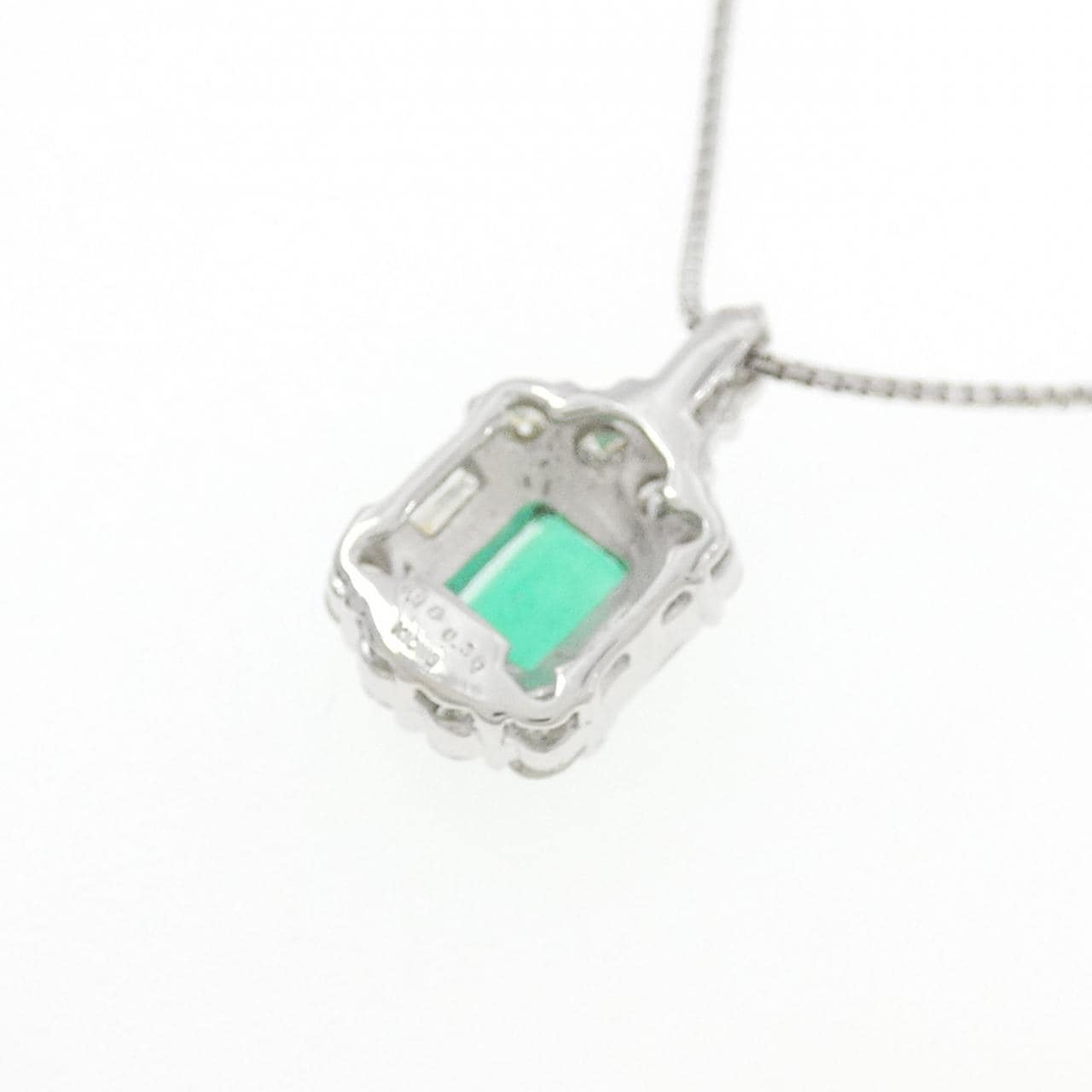 K10WG/K18WG エメラルド ネックレス 0.56CT