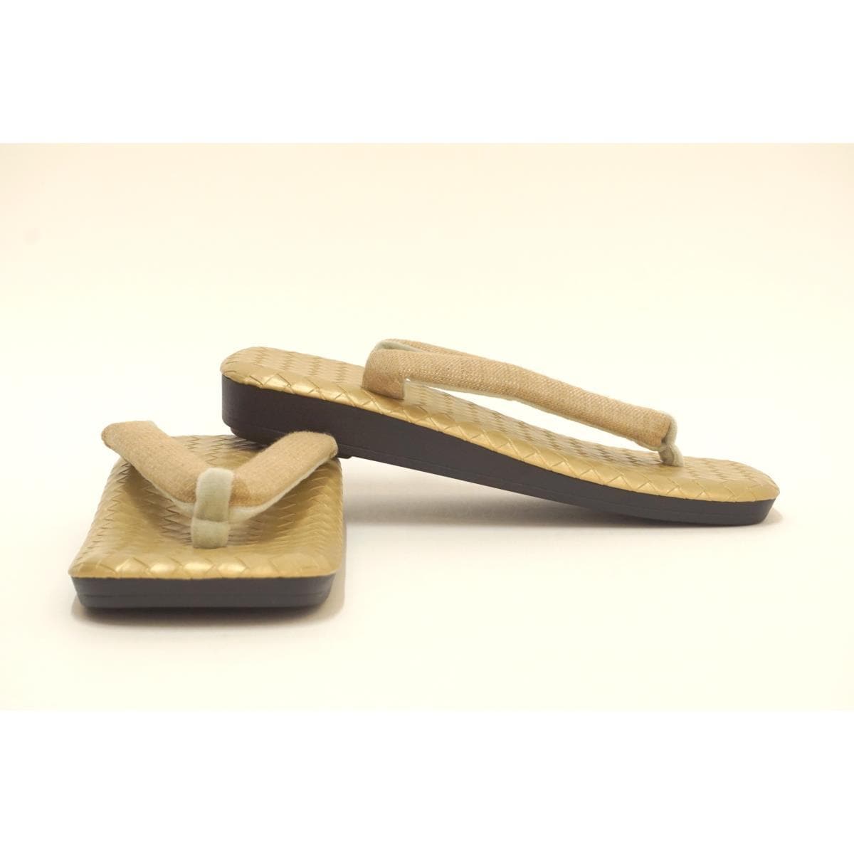 [BRAND NEW] Geta sandals, urethane, size 3L