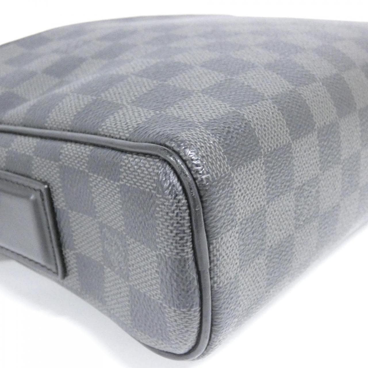 ルイヴィトン ダミエ グラフィット デイトン PM N41408 ショルダーバッグ