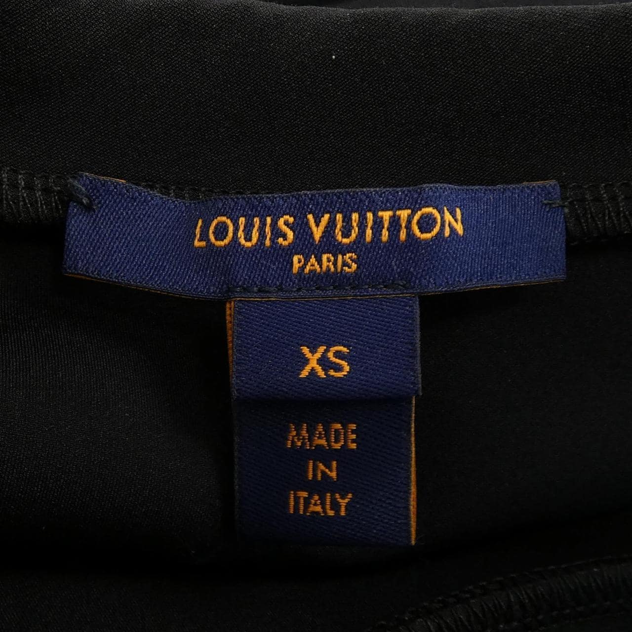 ルイヴィトン LOUIS VUITTON エンボスドモノグラムスリーブTシャツ FNTS44D97 Tシャツ