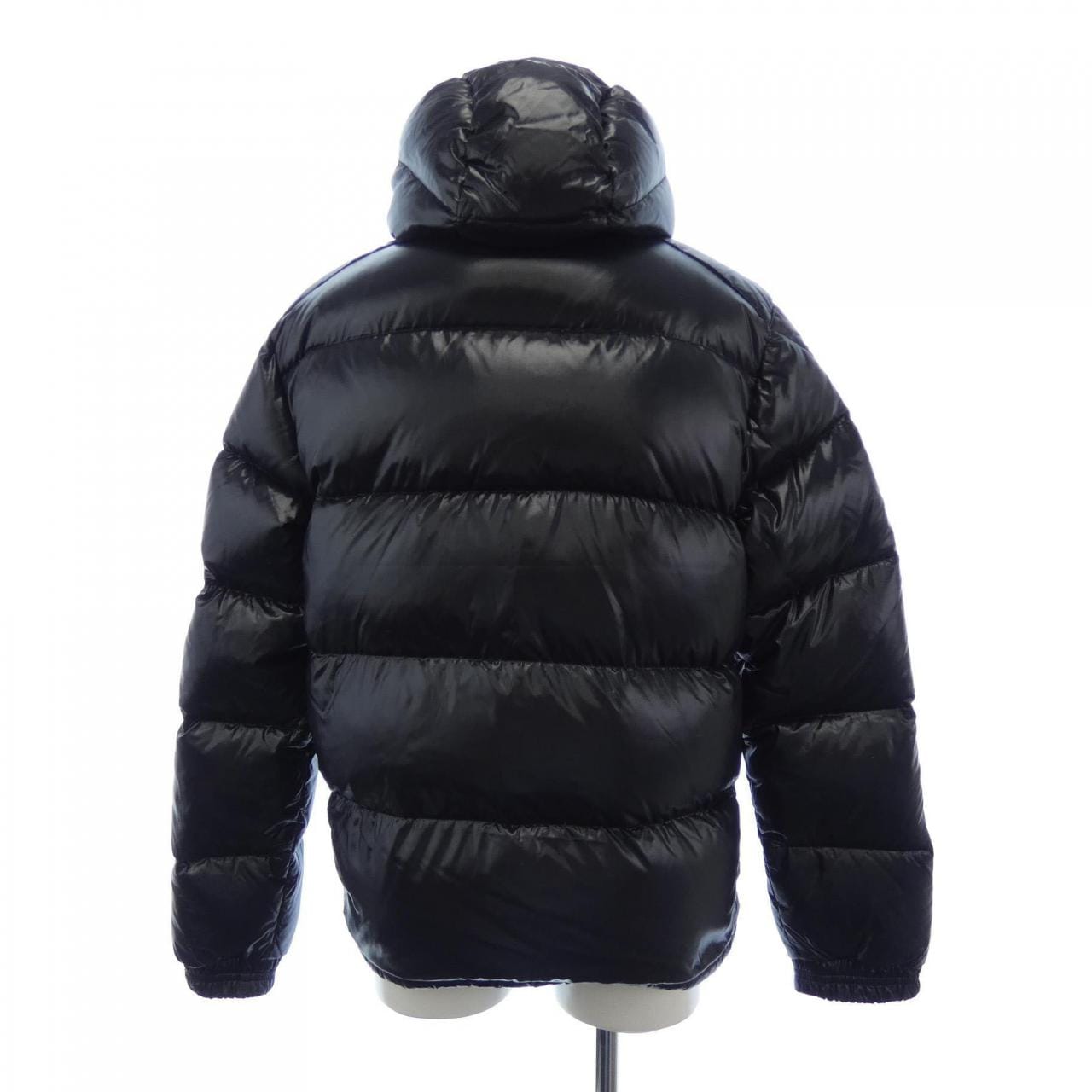 モンクレール MONCLER ダウンジャケット