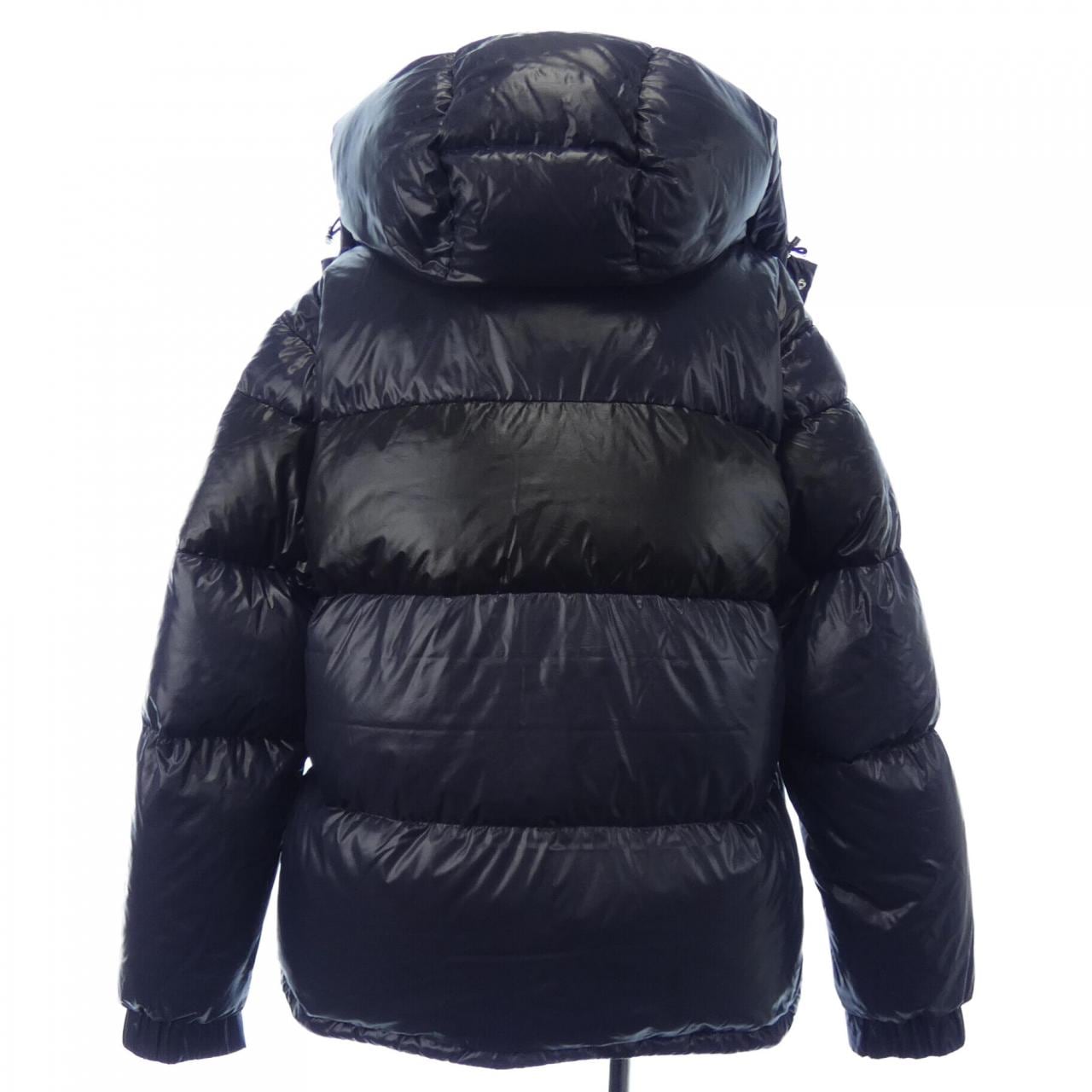 モンクレール MONCLER ダウンジャケット