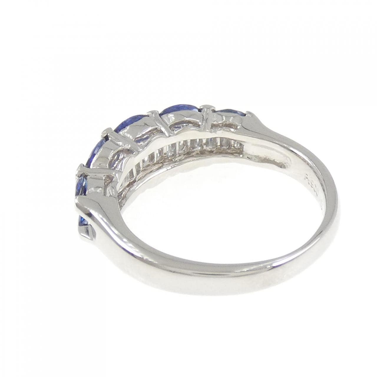 PT900 サファイヤ リング 0.64CT