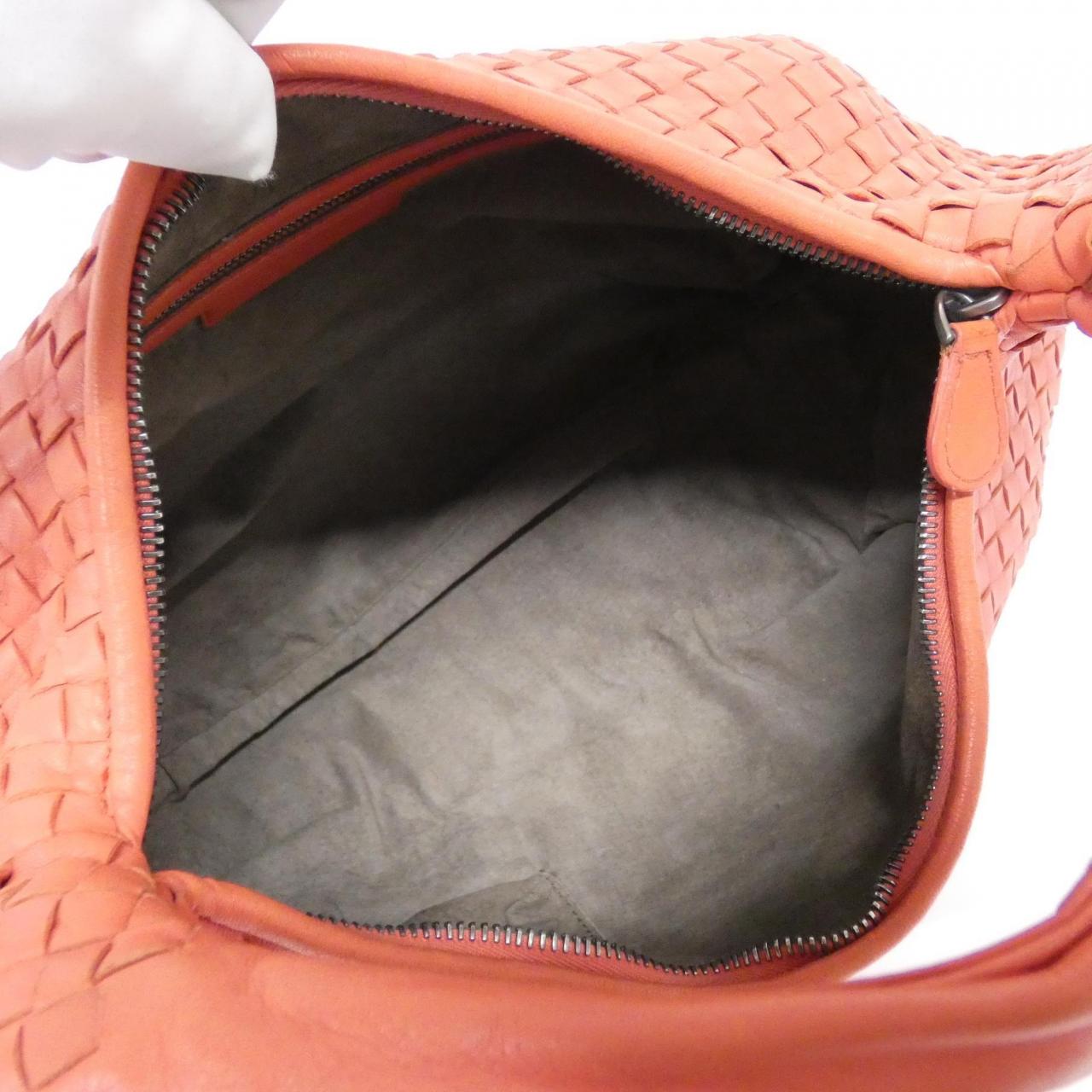 ボッテガヴェネタ 232499 V0016 ショルダーバッグ