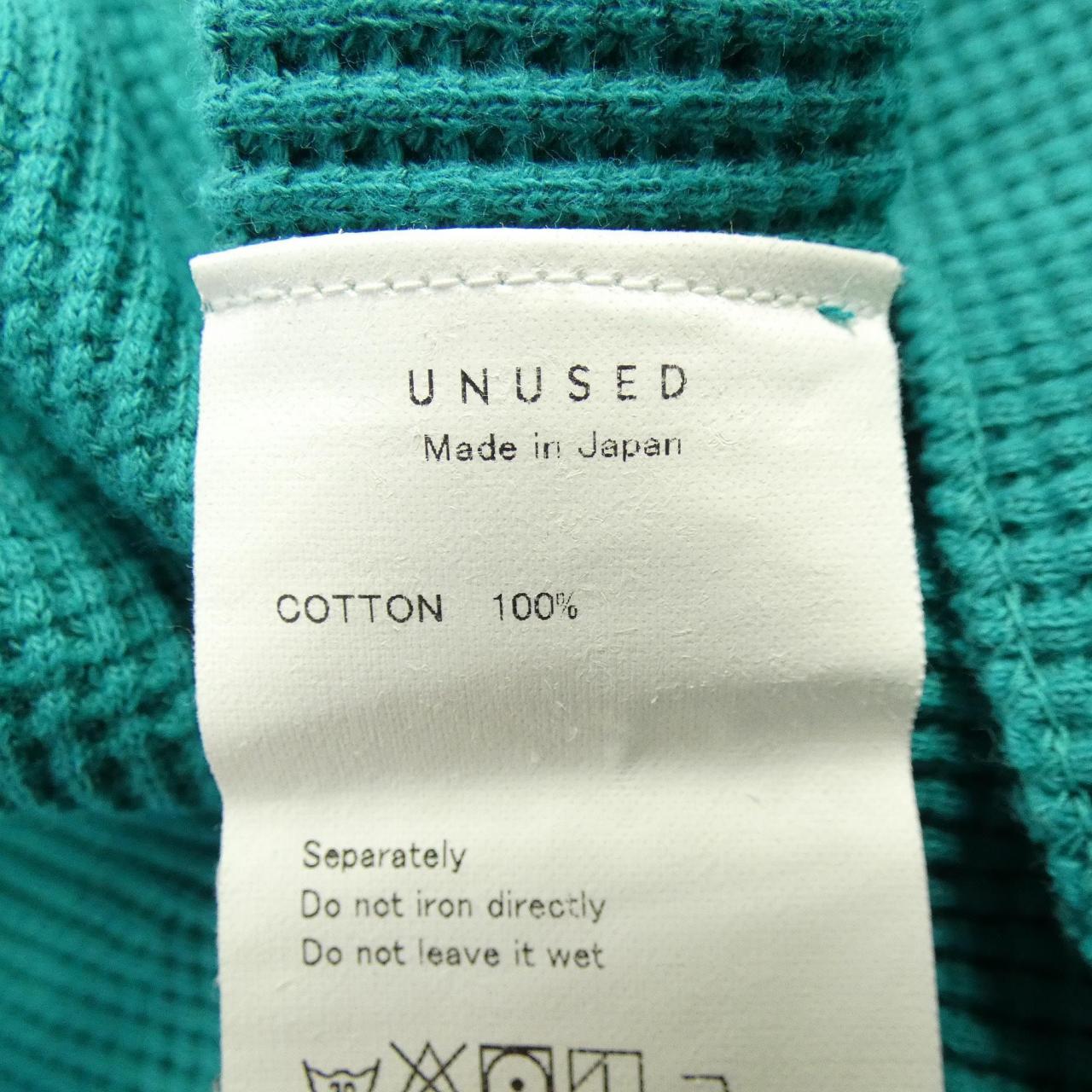 アンユーズド UNUSED トップス