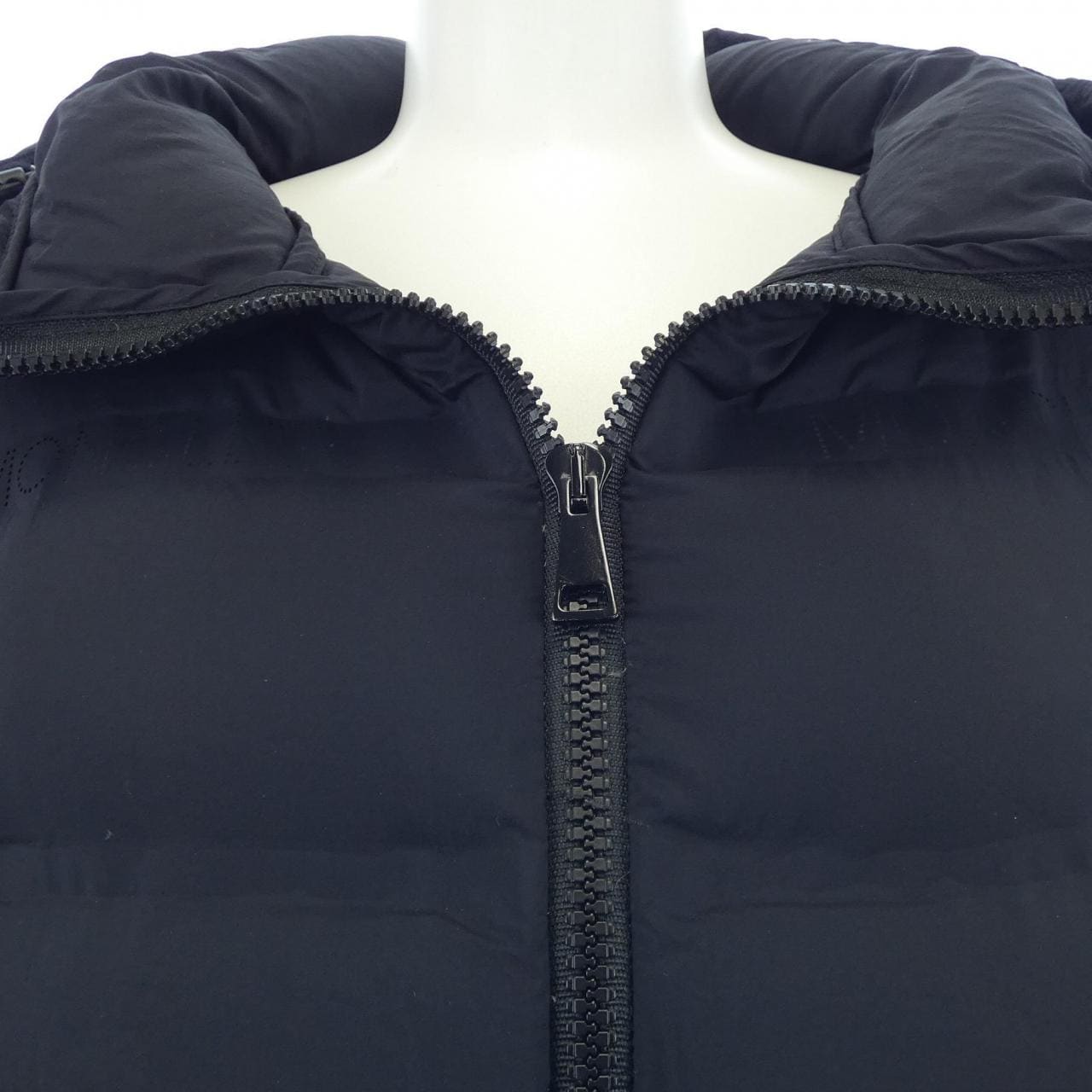 モンクレール MONCLER ダウンコート