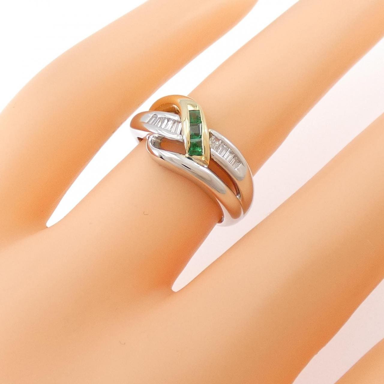 PT/K18YG Emerald Ring 0.11CT