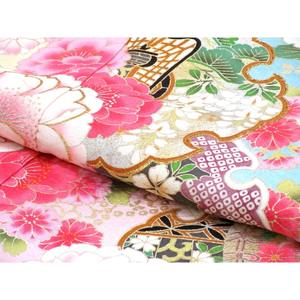 振袖　友禅金彩加工　刺繍入りボカシ染　裄丈Ｓ寸