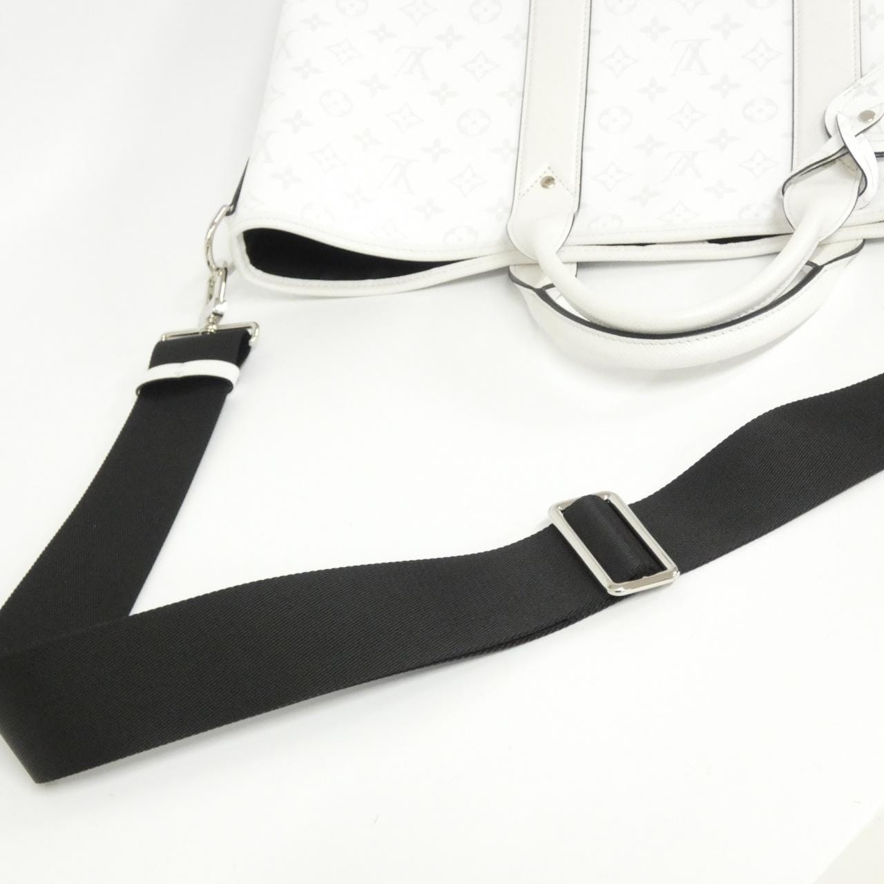 ルイヴィトン タイガ ラマ ウィークエンド トート M30919 バッグ