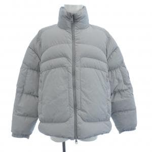 モンクレール MONCLER ダウンジャケット